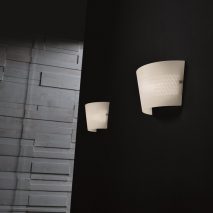 LML001-aplica-moderna-geam-semicerc