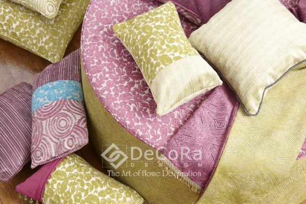 LxxA004-perne-decorative-catifea-model-floral-verde-dungi-bej-mov