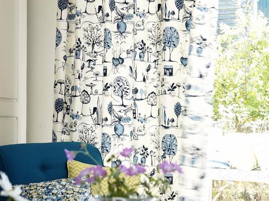 PPTT007-perdele-bucatarie-model-abstract-alb-albastru-modern