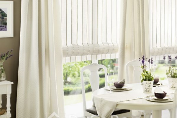 PULT011-perdele-draperii-bucatarie-alb-modern-elegant-sistem-venetian-dungi