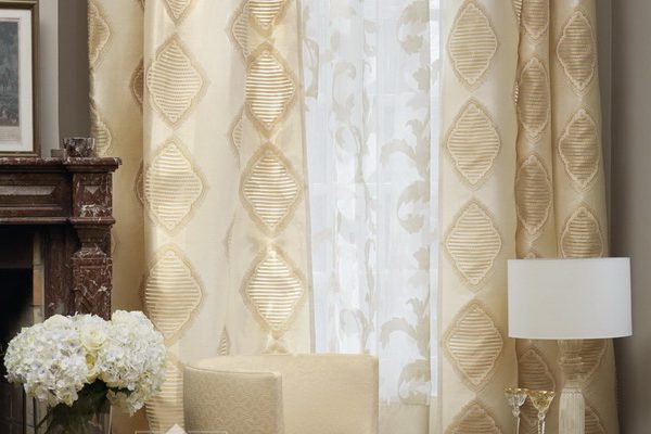 PXXT139-draperie-perdea-alb-bej-model-geometric-clasic