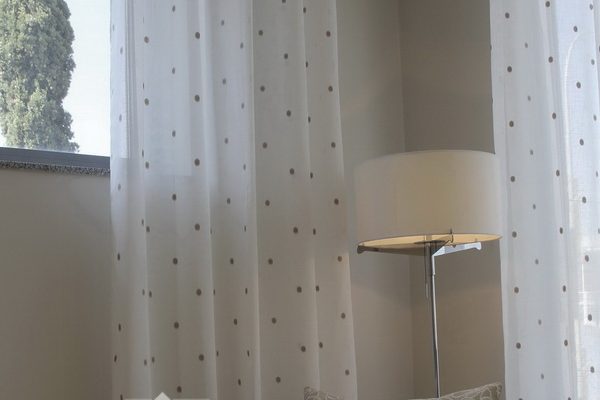 PXXT178-perdea-buline-alb-modern