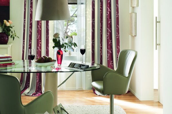 PXXT242-draperie-visiniu-alb-model-floral-modern-elegant-perdea-alb