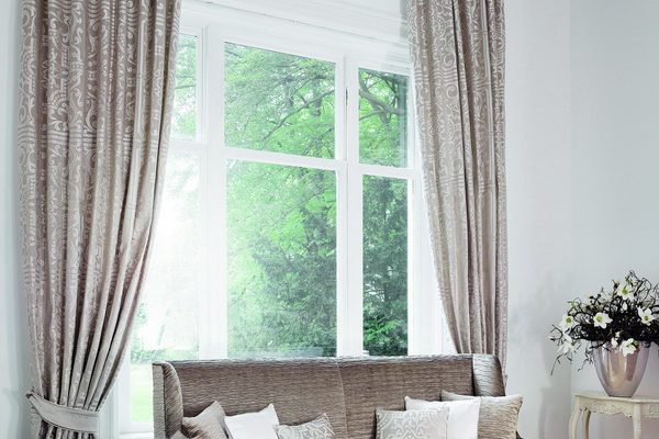 PXXT251-draperie-model-abstract-maro-alb-gri-clasic-elegant