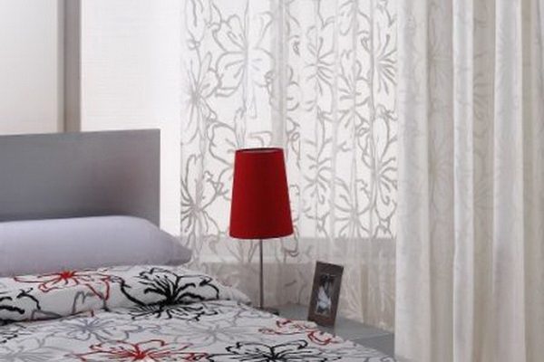 PXXT254-draperie-perdea-alb-model-floral-modern