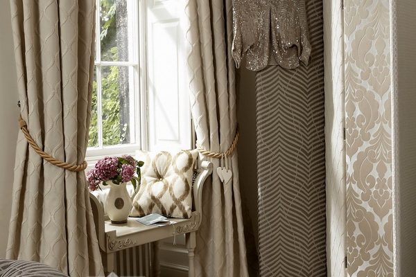 PXXT277-draperie-crem-model-geometric-elegant-clasic