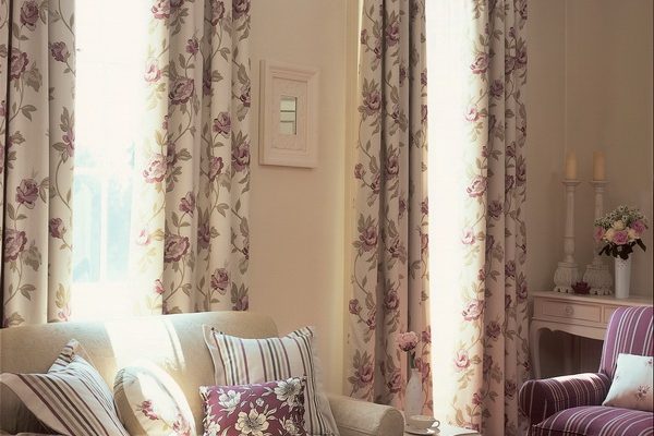 PXXT285-draperie-model-floral-alb-mov-verde