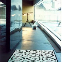 PxxC059-covor-model-geometric-alb-negru