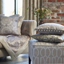 BOHEMIAN CAM 5-PERNE-DECORATIVE-IMPRIMEU-NUANTE-METALICE-CIUCURI-CUVERTURA-TAPITERIE-FOTOLIU