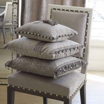 DIVA_6-HOULES-PERNE-DECORATIVE-ACCESORII-CIUCURI-FRANJURI