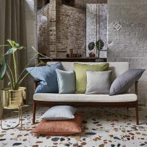 IMPRESSION CAM 8-PERNE-DECOR-MATERIAL-CULORI-DIVERSE-TAPITERIE-CANAPEA