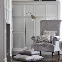 PHARAOH MAIN-PERNE-DECORATIVE-IMPRIMEURI-DEOSEBITE-MATERIALE-TEXTILE-DE-LUX