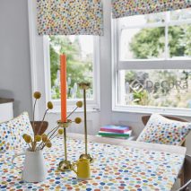 PICK 'N' MIX CAM 7-STORURI-ROMANE-PUNCTE-MULTICOLORE-PERNE-DECORATIVE-FATA-MASA-ASORTATE