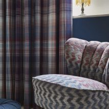 PIZZAZZ CAM 5-SET-DRAPERII0IMPRIMEU-CAROURI-CULORI-ALB-ALBASTRU-ROSU-TAPITERIE-SCAUN-CAROURI