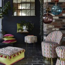 RIO CAM 2-PERNE-DECORATIVE-INFLUENTE-RIO-FESTIVAL-ROZ-VERDE-TAPITERIE-CIUCURI-FOTOLIU