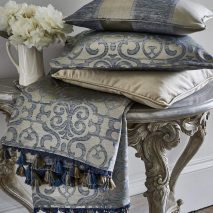 ROCOCO CAM 3-PERNE-DECORATIVE-INSERTII-IMPRIMEU-MODEL-ELEGANT-CUVERTURA-SET-CIUCURI