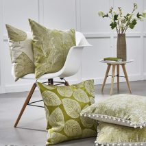 SAKURA CAM 4-PERNE-DECORATIVE-IMPRIMEU-PADURE-FRUNZE-CIUCURI