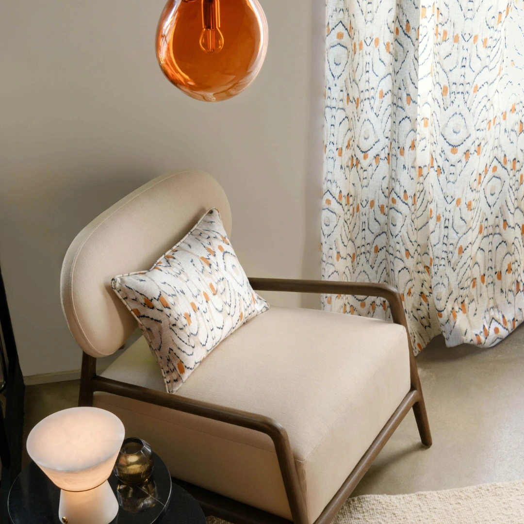 Draperie de in de lux versatila cu model abstract