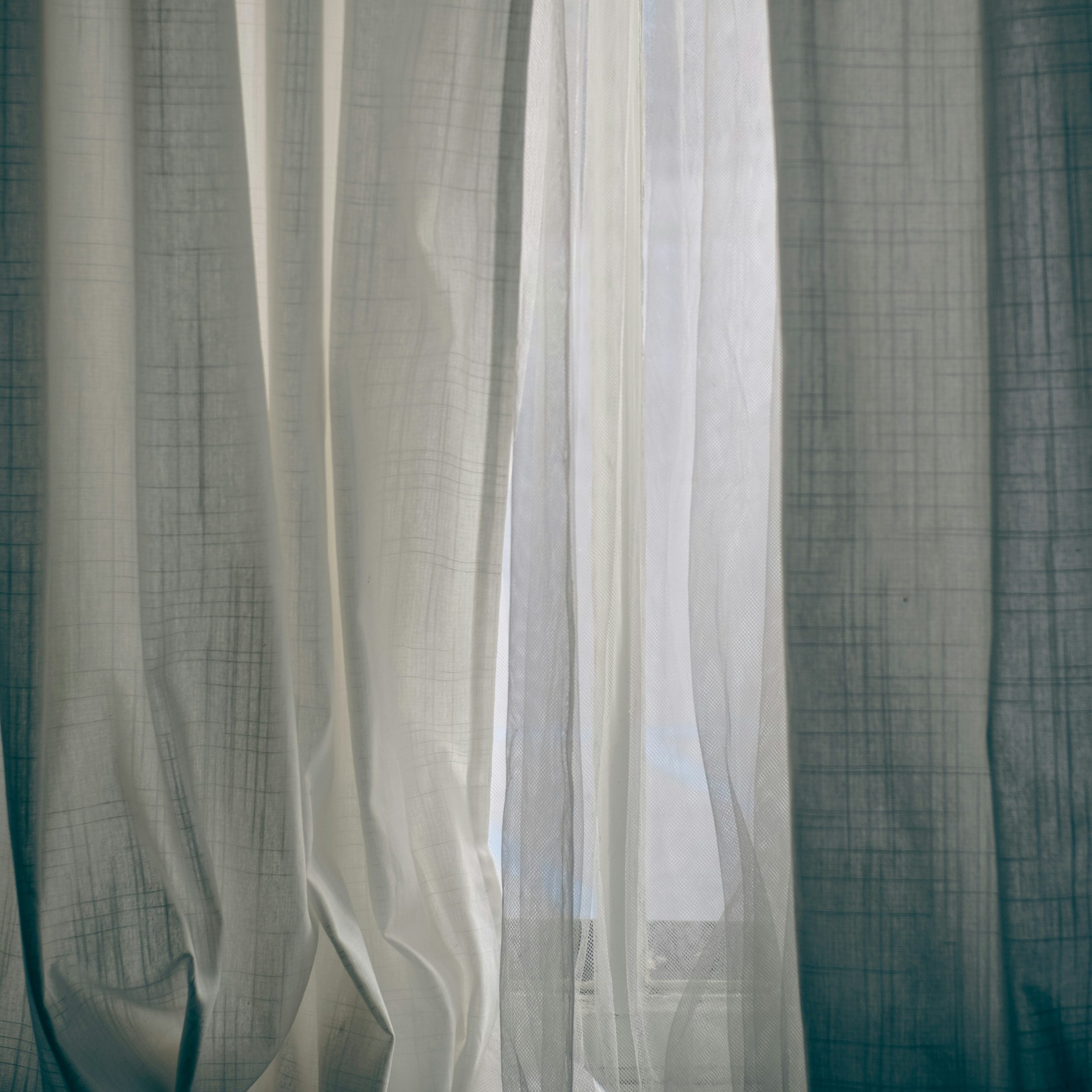 Draperie de in premium controlează lumina