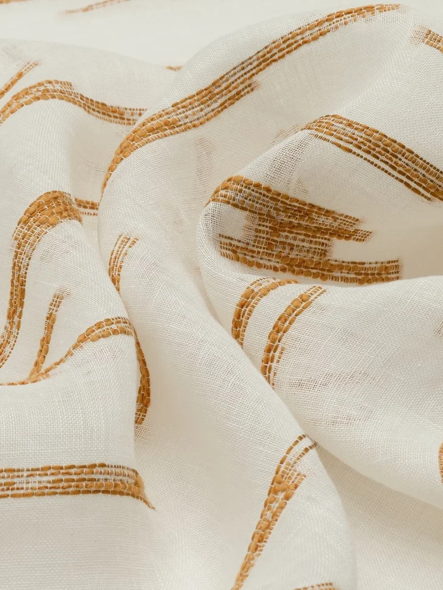 Perdea de in de lux alba cu model cu dungi