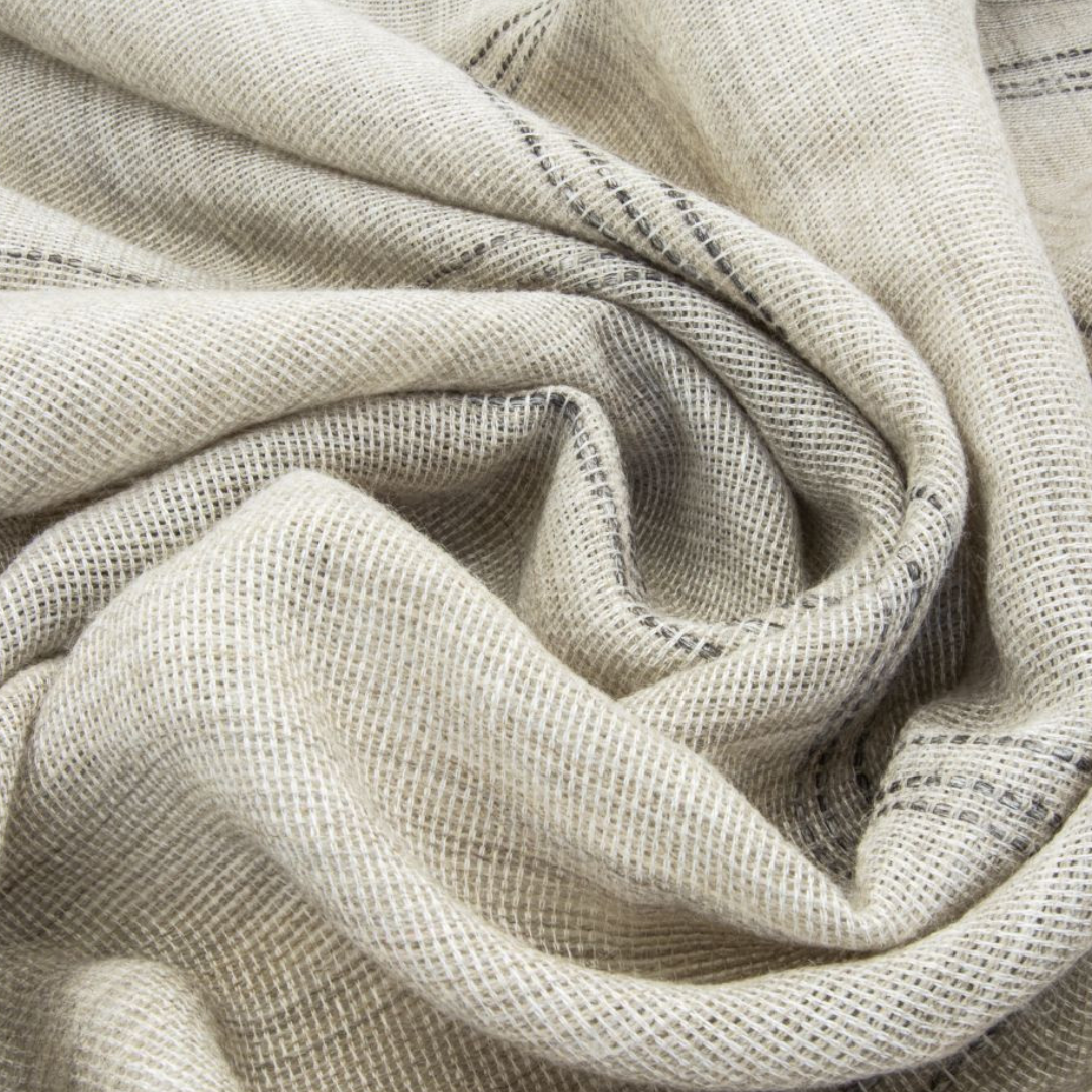 Perdele de lână durabile albe cu model cu linii