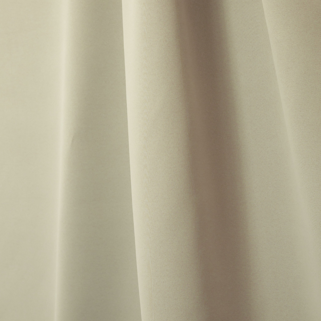 Material pentru draperie blackout sau dimout uni bej