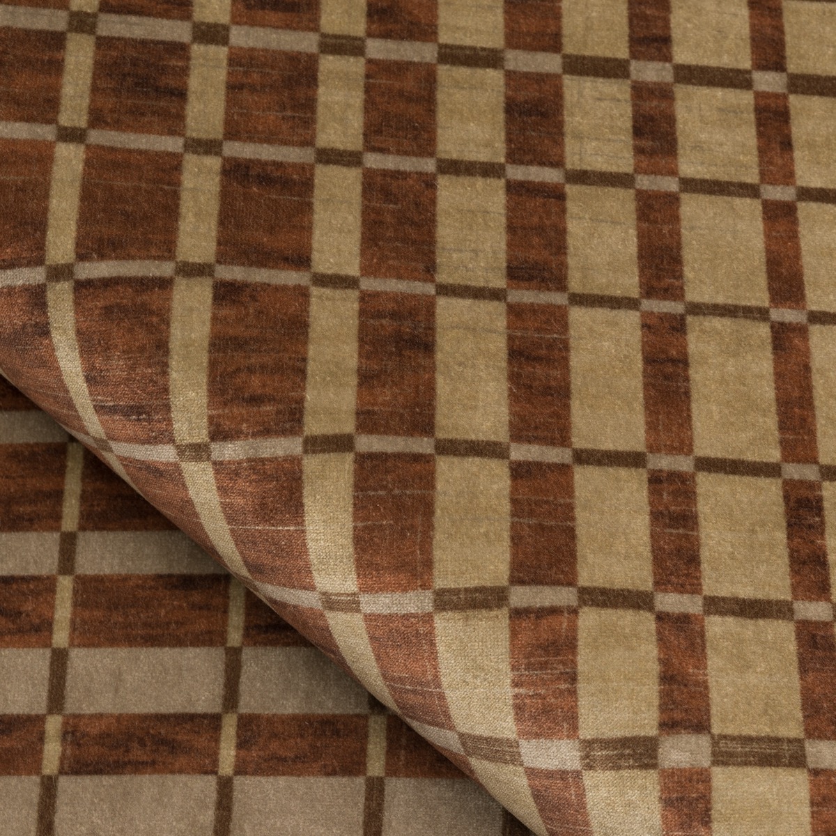 Material pentru draperii ignifugate printate cu model geometric