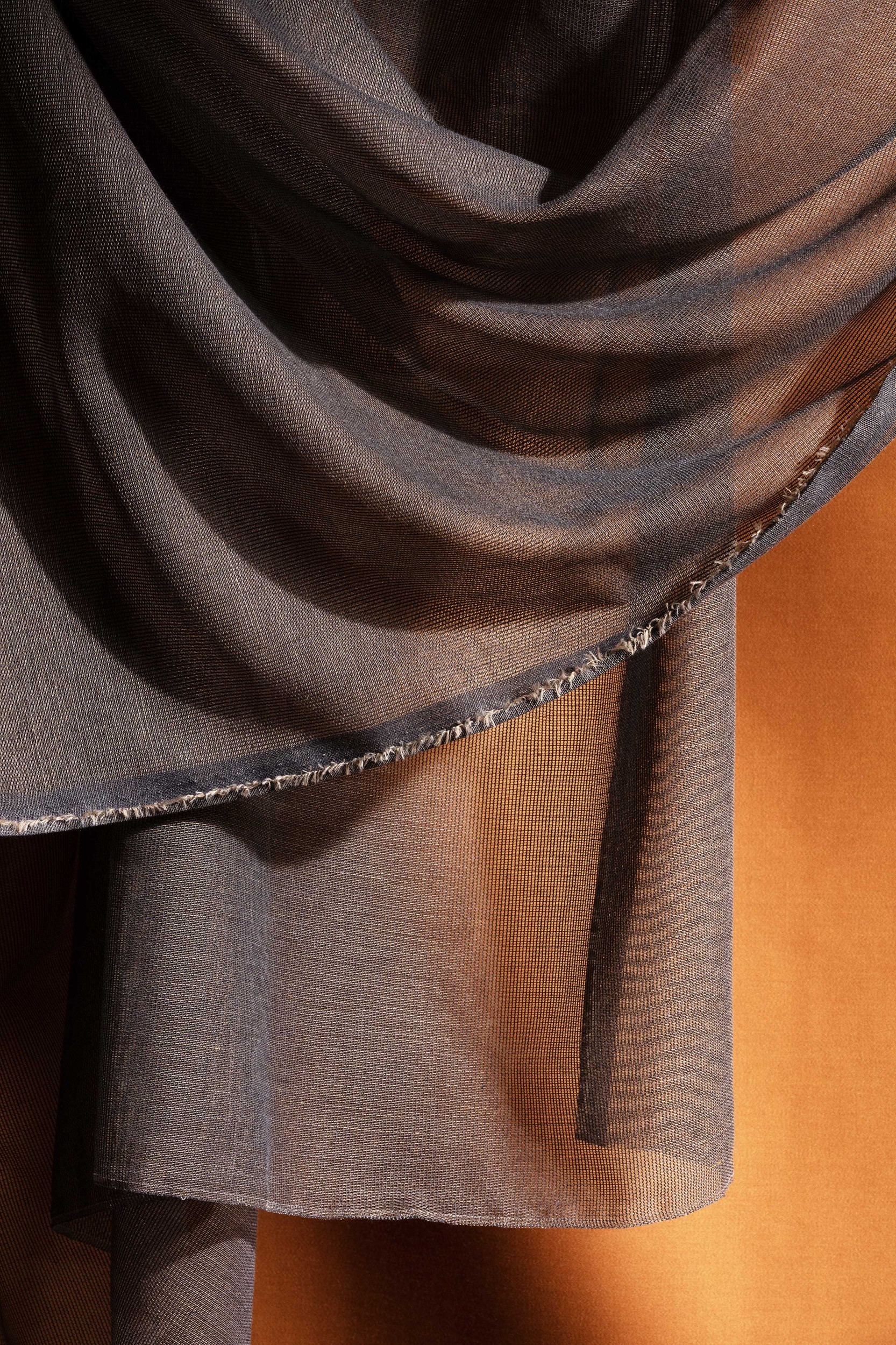 Perdele ignifugate uni maro moderne