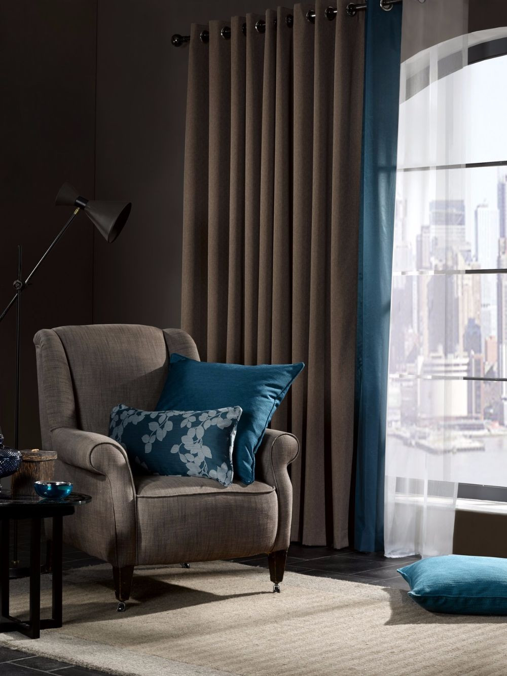 Draperii termice maro uni pentru living