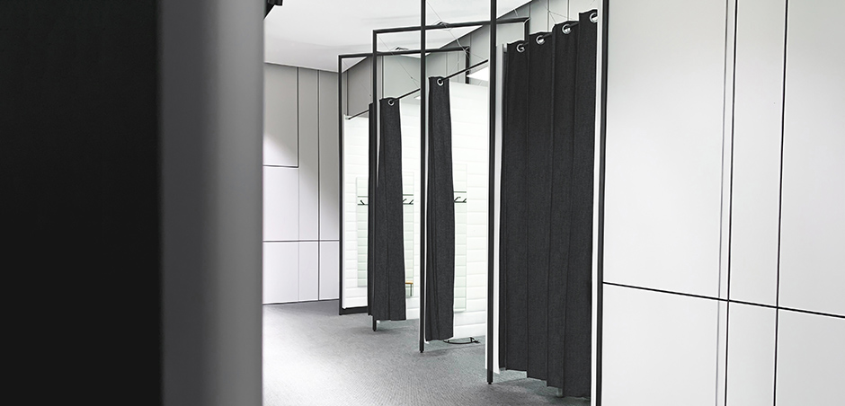 Draperii termice negre pentru cabine de probă