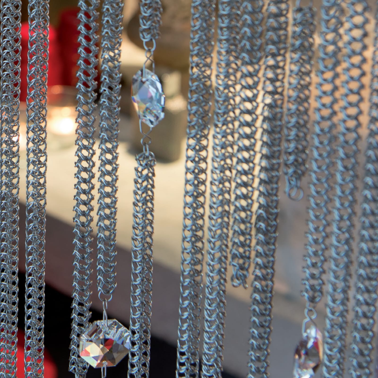 Perdele metalice din zale de inox sau aluminiu și cristale Swaroski