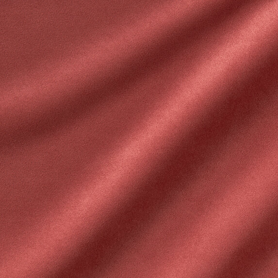 Detaliu draperie de catifea cu multiple calități funcționale