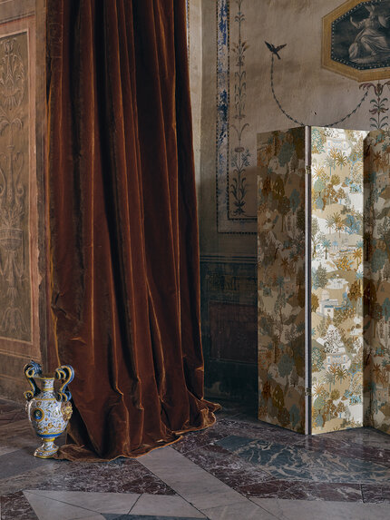 Draperie din mătase naturală roșie cu diamante aplicate - lux Draperie din mătase naturală burdungy - lux