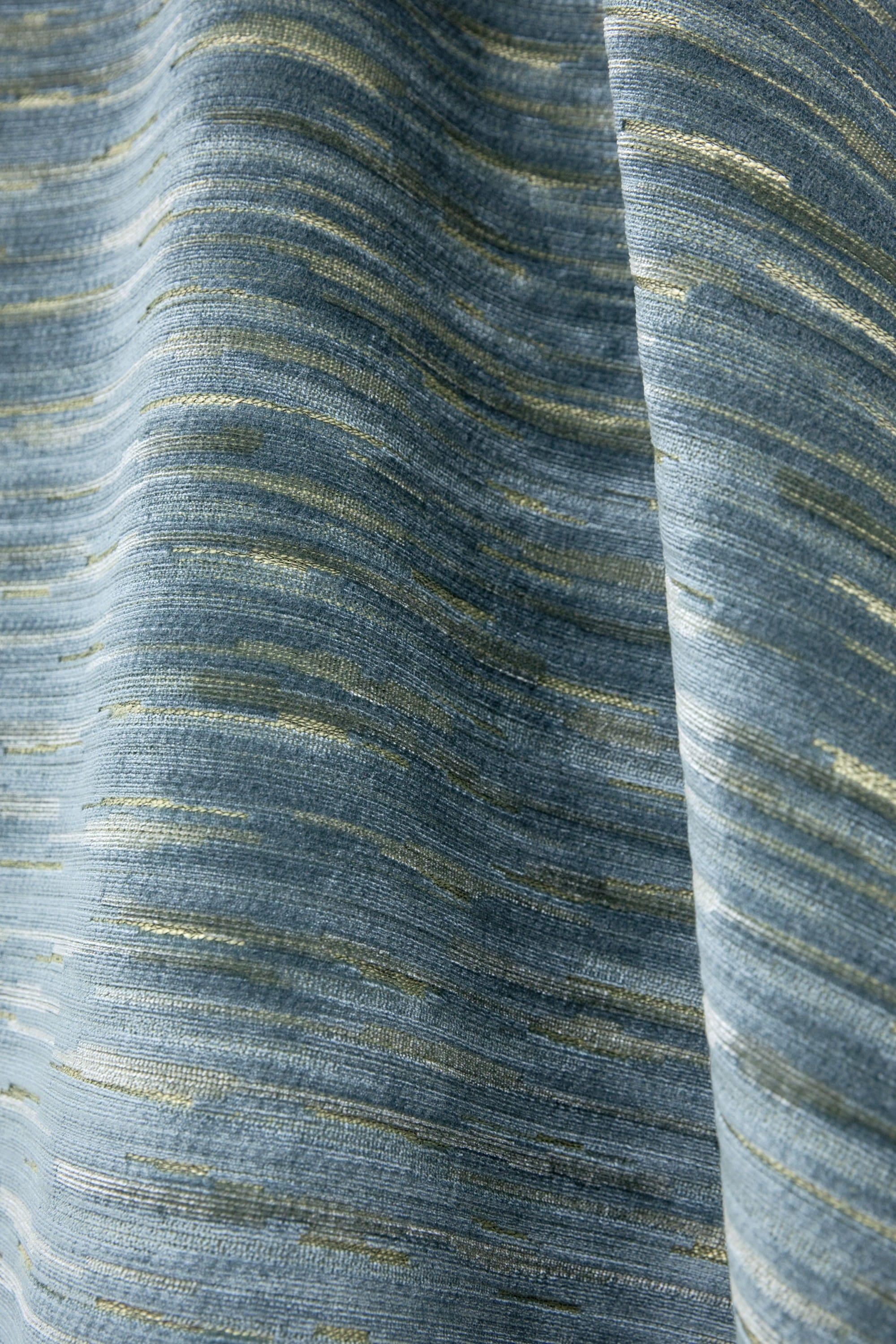 Detaliu draperii de catifea turcoaz - lux