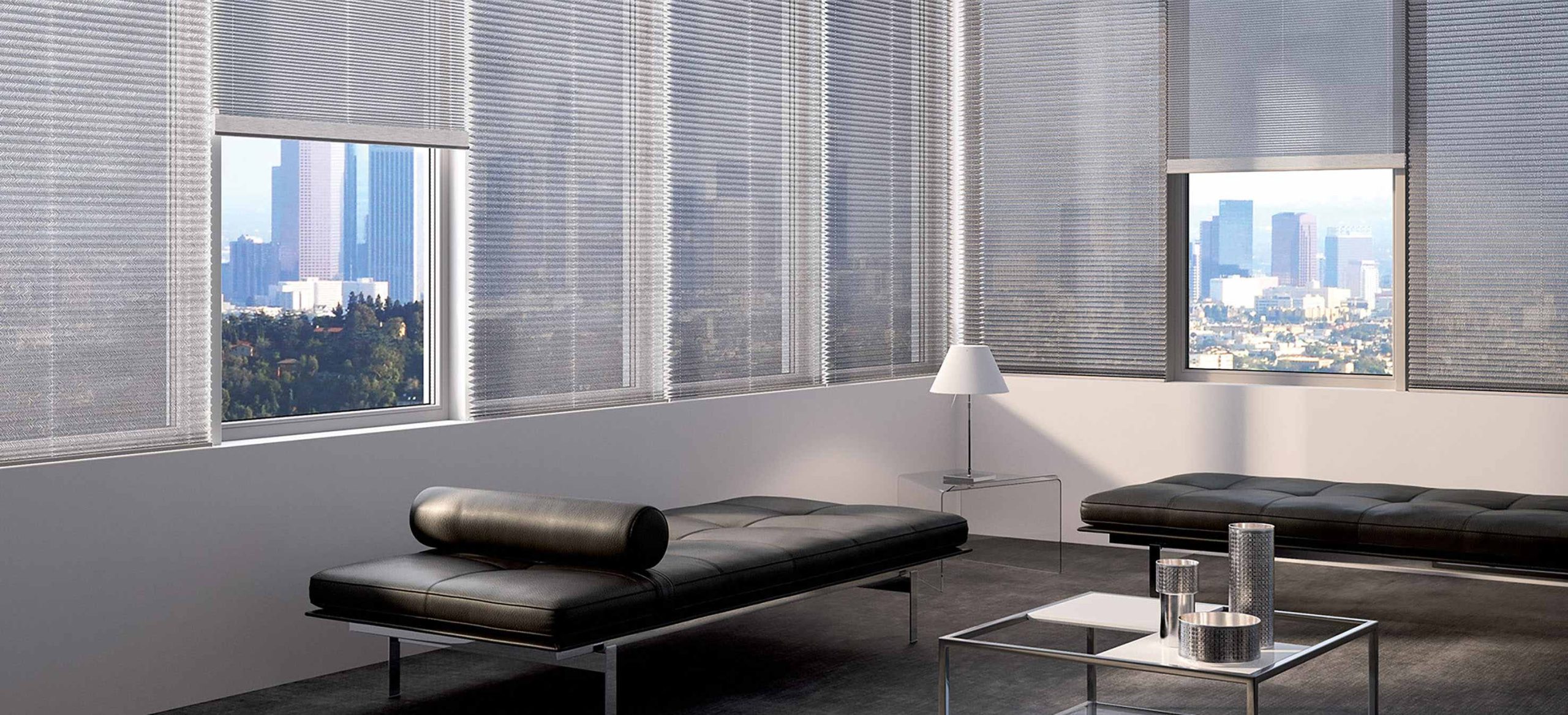 Plisee la comandă pentru living albe